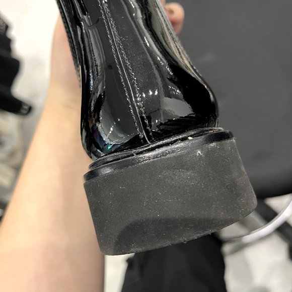 Roger Vivier Black Ankle Boots with Gold Buckle - Picture 5 of 6